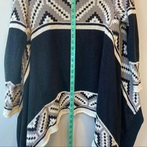 Twelfth Street by Cynthia Vincent Sweater - Picture 11 of 11